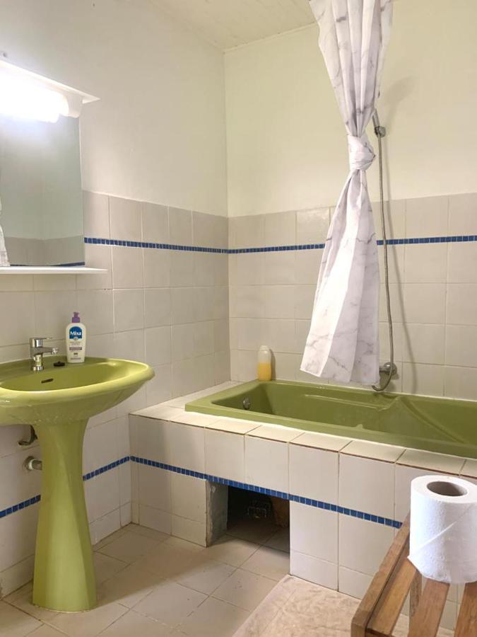 Top Hill Hostel- Martinique- Auberge Dortoir Trinite  Esterno foto