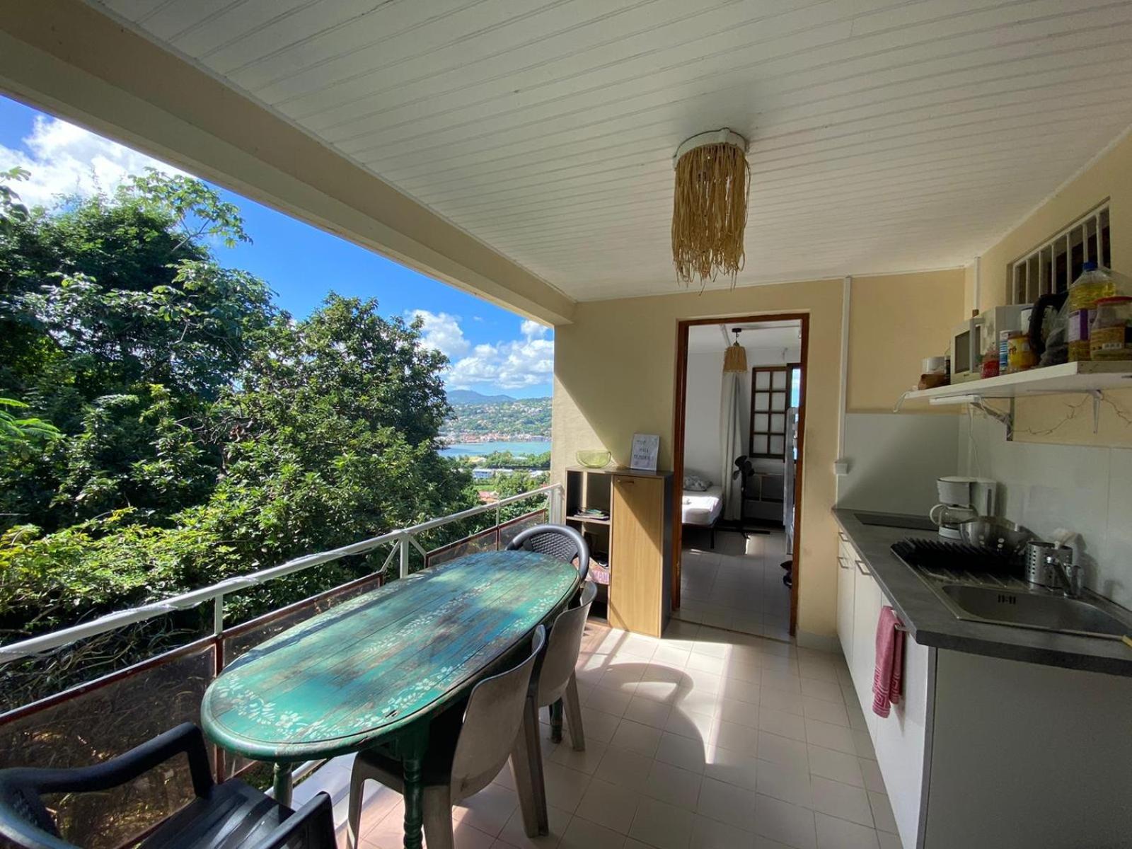 Top Hill Hostel- Martinique- Auberge Dortoir Trinite  Esterno foto